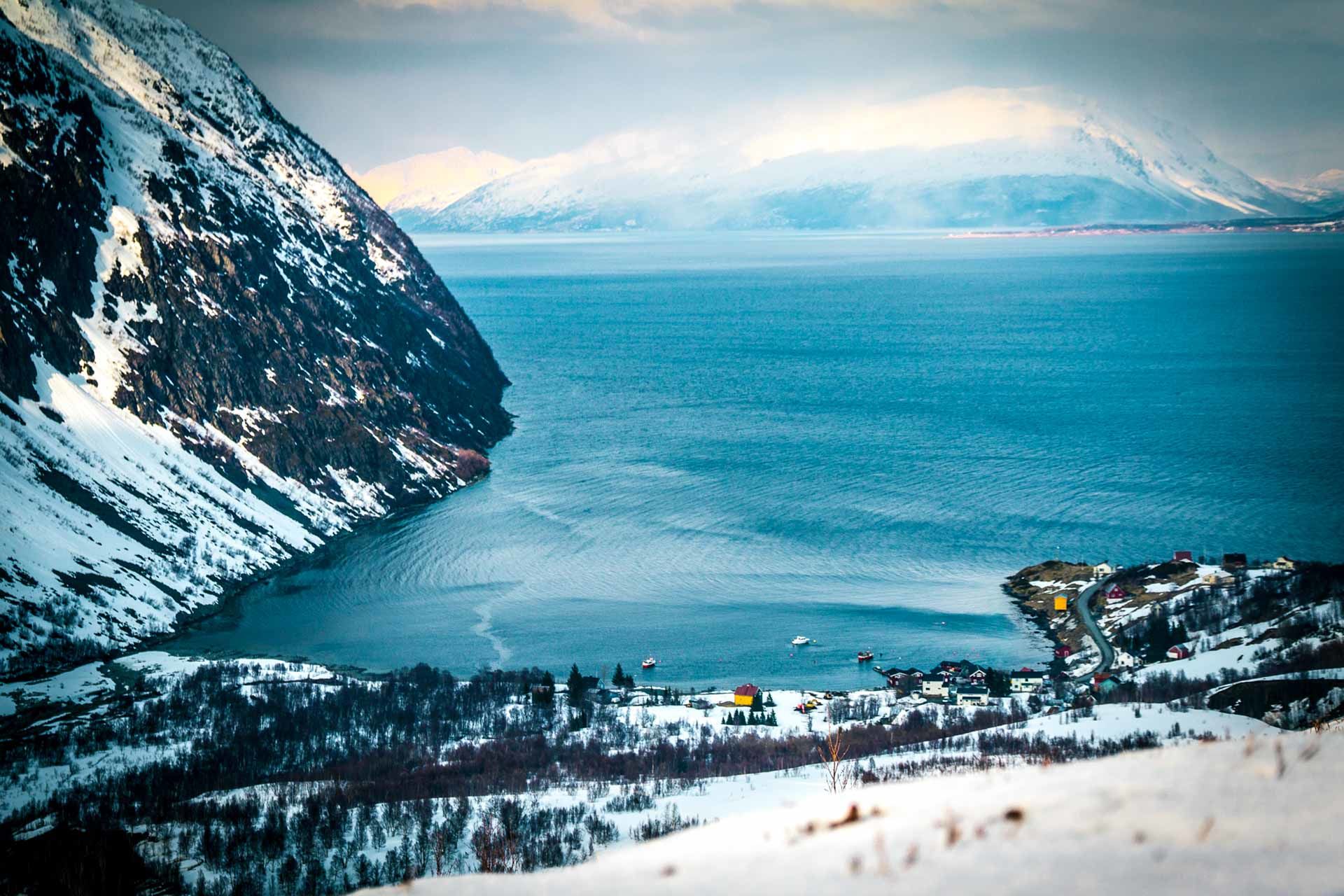 Traumhafte Lodge In Den Lyngenalpen Auf Der Skitourenreise Norwegen